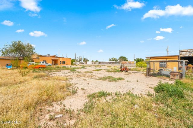 248 S Moon Road, Socorro, TX 79927