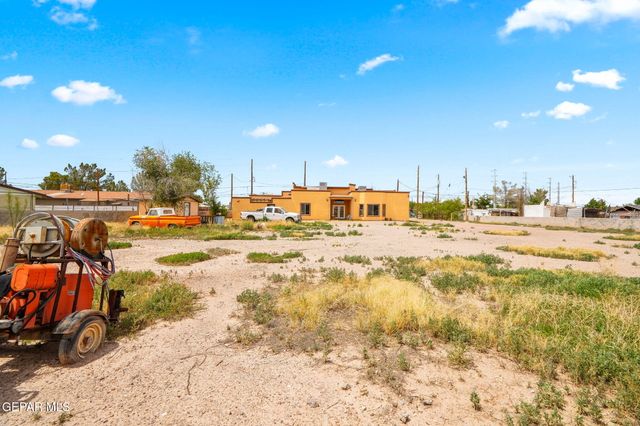 248 S Moon Road, Socorro, TX 79927