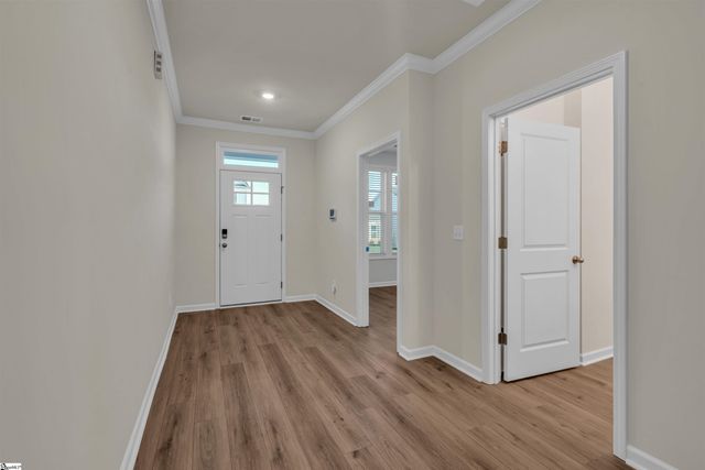 2032 Halton Oaks Drive, Spartanburg, SC 29303