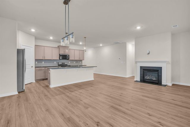 2032 Halton Oaks Drive, Spartanburg, SC 29303