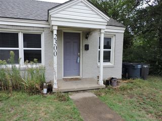 2300 W Lowden Street, Fort Worth, TX 76110