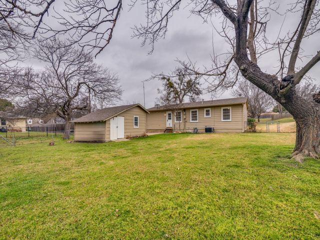 327 Elm Drive, Rockwall, TX 75087