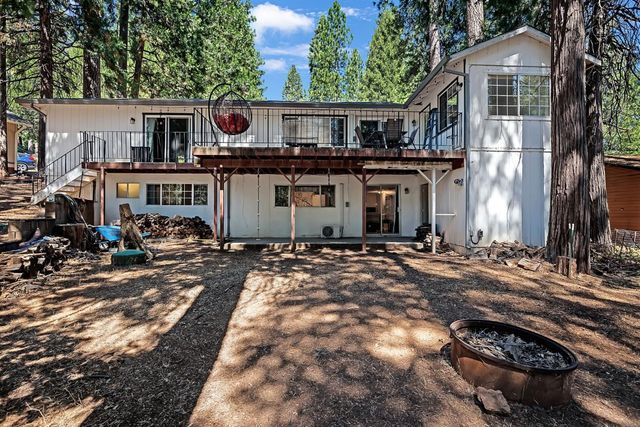5242 Loch Leven Dr, Pollock Pines, CA 95726