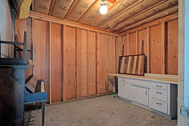5242 Loch Leven Dr, Pollock Pines, CA 95726