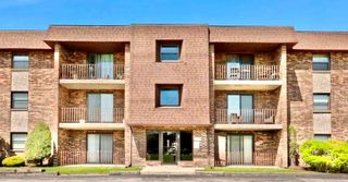 2237 175th Street 2B, Lansing, IL 60438