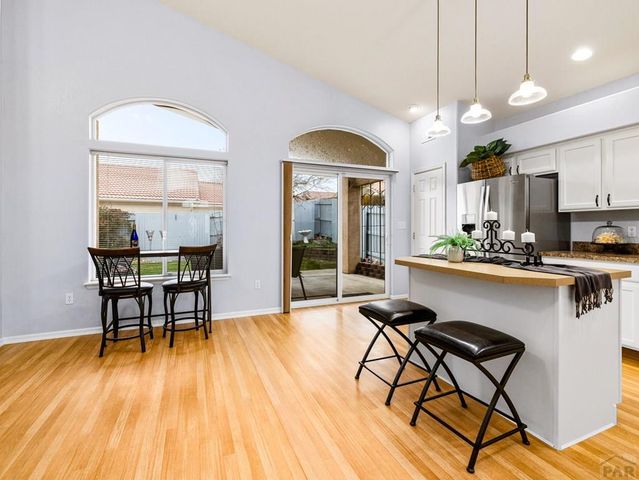 1044 Willowcrest Dr, Pueblo, CO 81005