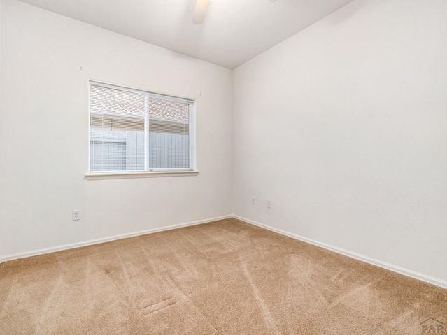 1044 Willowcrest Dr, Pueblo, CO 81005