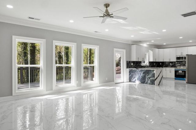 2673 Royal Oak Court, Acworth, GA 30102