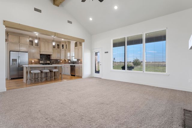 8910 N F M 1729, Idalou, TX 79329