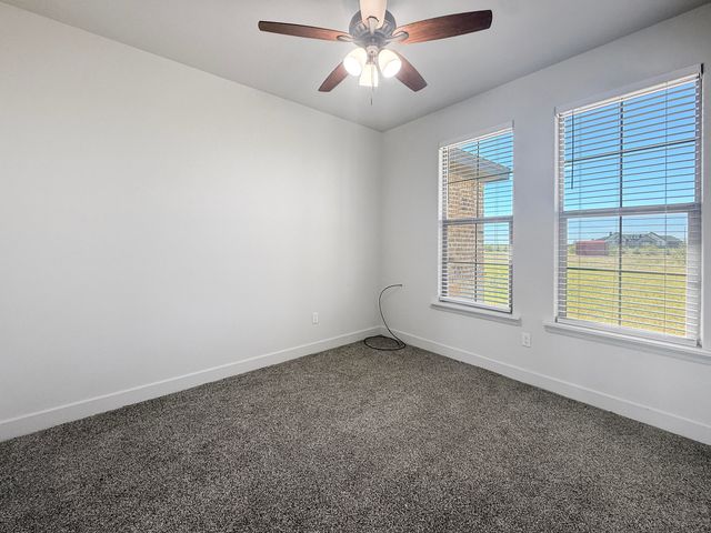 8910 N F M 1729, Idalou, TX 79329