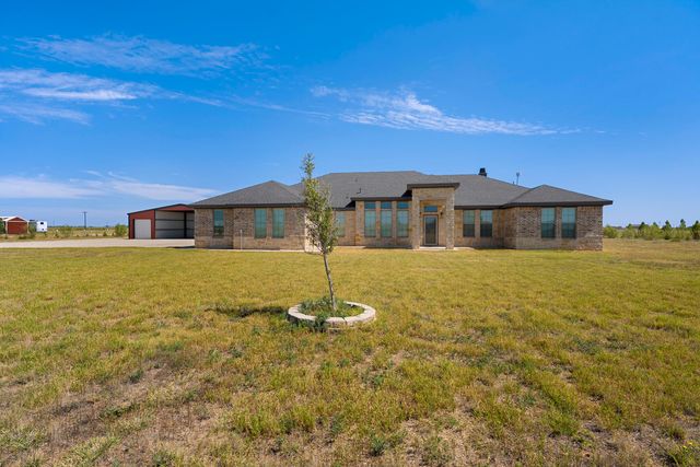 8910 N F M 1729, Idalou, TX 79329