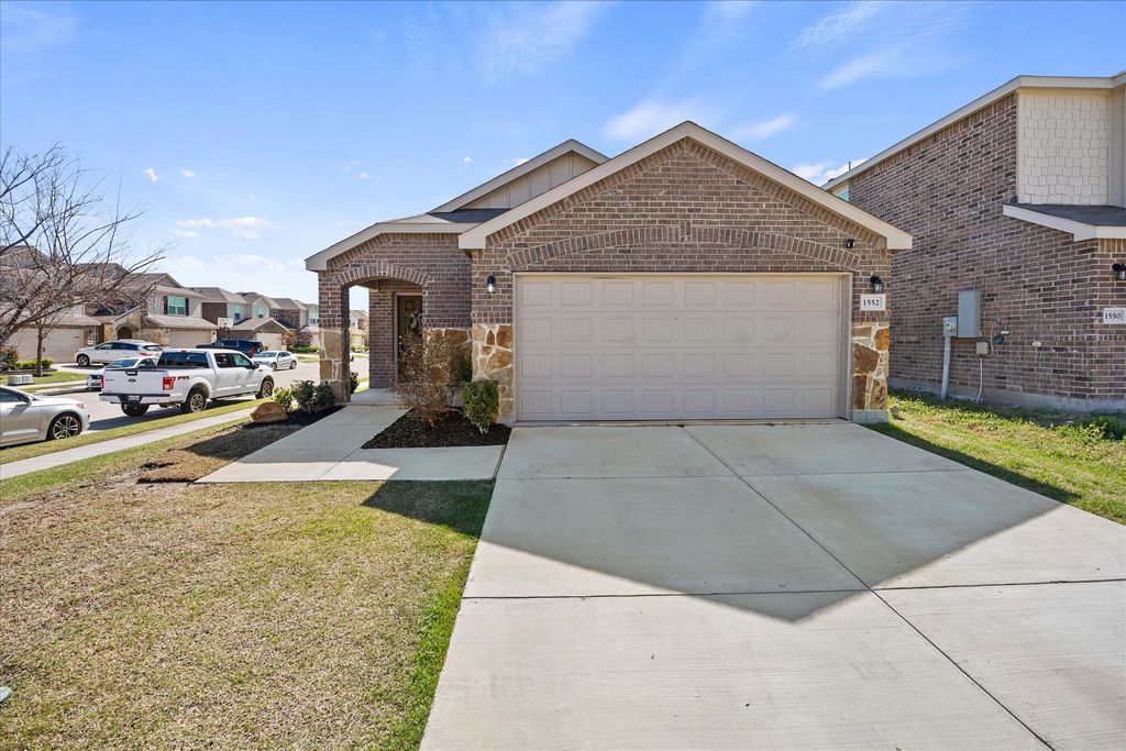 1552 Vega Drive, Forney, TX 75126