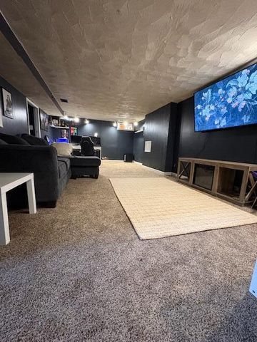 1020 Roundelay Road E, Reynoldsburg, OH 43068