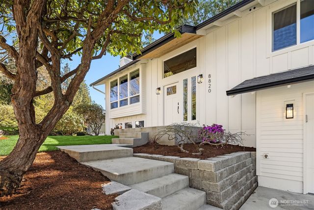 8820 194th Street SW, Edmonds, WA 98026