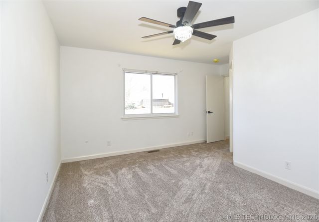 2419 Driftwood Drive, Claremore, OK 74017