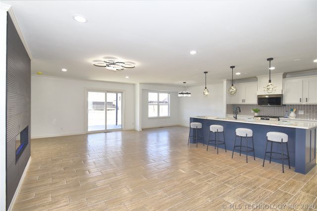 2419 Driftwood Drive, Claremore, OK 74017