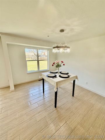 2419 Driftwood Drive, Claremore, OK 74017