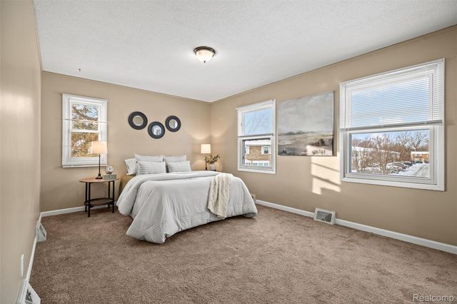 13339 Lake Point Boulevard, Van Buren Charter Township, MI 48111