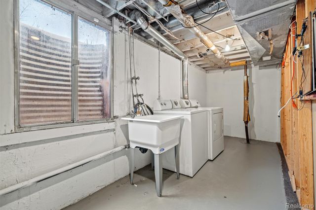 13339 Lake Point Boulevard, Van Buren Charter Township, MI 48111