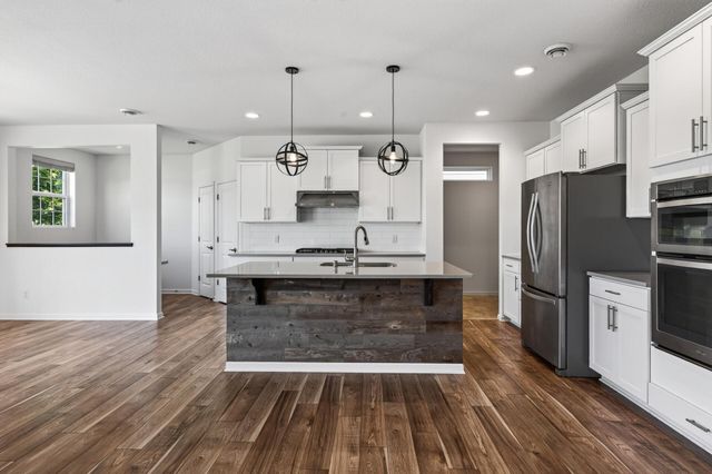 15637 Eddy Creek Way, Apple Valley, MN 55124