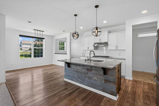 15637 Eddy Creek Way, Apple Valley, MN 55124