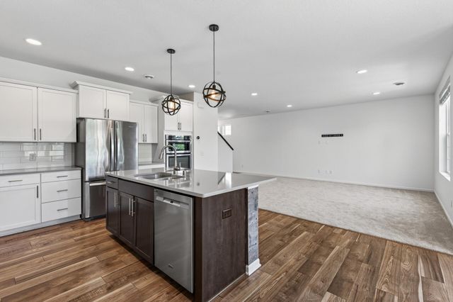 15637 Eddy Creek Way, Apple Valley, MN 55124