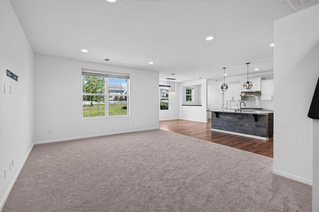 15637 Eddy Creek Way, Apple Valley, MN 55124
