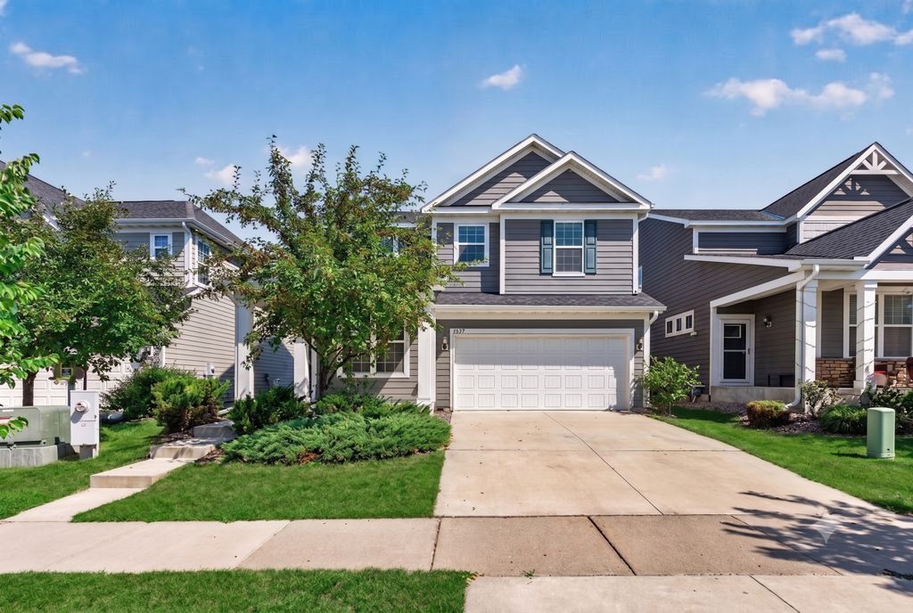 15637 Eddy Creek Way, Apple Valley, MN 55124