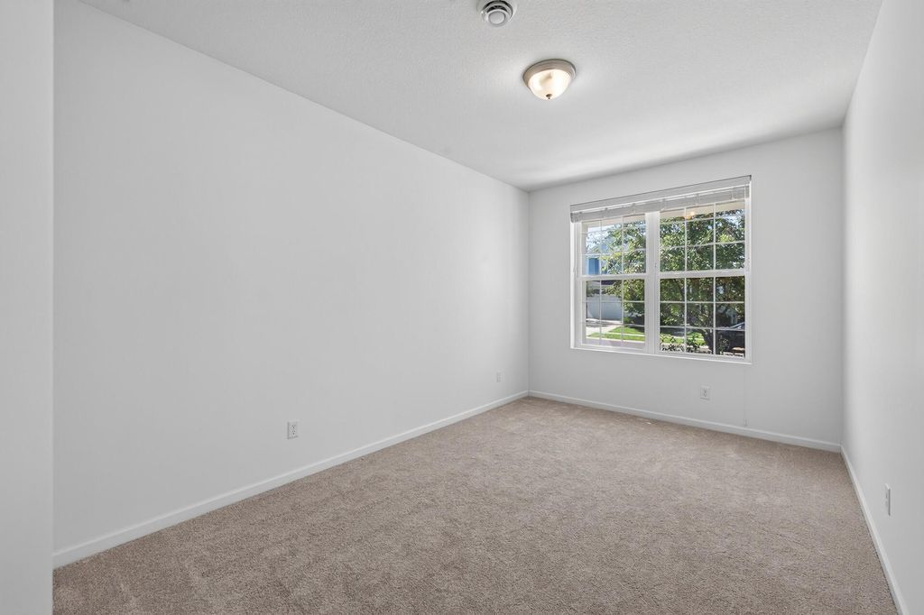 15637 Eddy Creek Way, Apple Valley, MN 55124 — photo 5