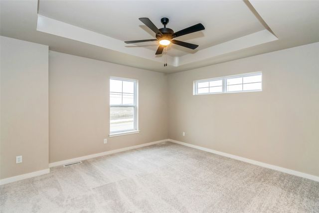 7021 Harlan Eddy Drive SW, Cedar Rapids, IA 52404