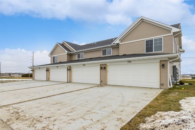 7021 Harlan Eddy Drive SW, Cedar Rapids, IA 52404