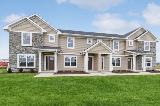 7021 Harlan Eddy Drive SW, Cedar Rapids, IA 52404