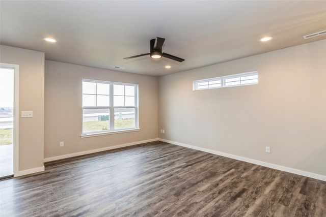 7021 Harlan Eddy Drive SW, Cedar Rapids, IA 52404