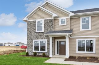 7021 Harlan Eddy Drive SW, Cedar Rapids, IA 52404