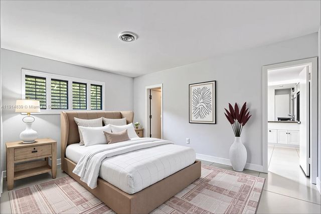 1940 NE 185th Ter, North Miami Beach, FL 33179