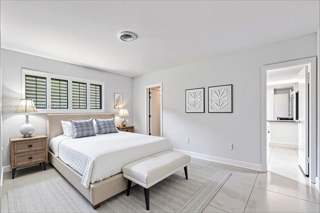 1940 NE 185th Ter, North Miami Beach, FL 33179