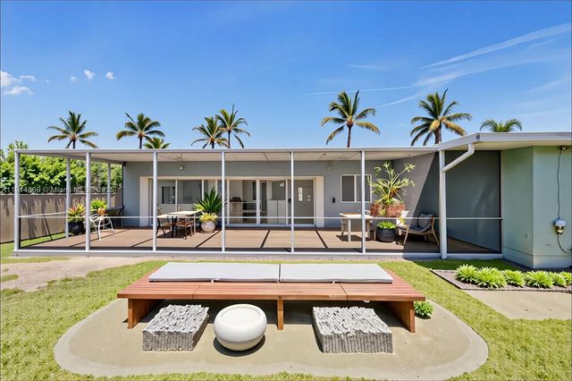 1940 NE 185th Ter, North Miami Beach, FL 33179