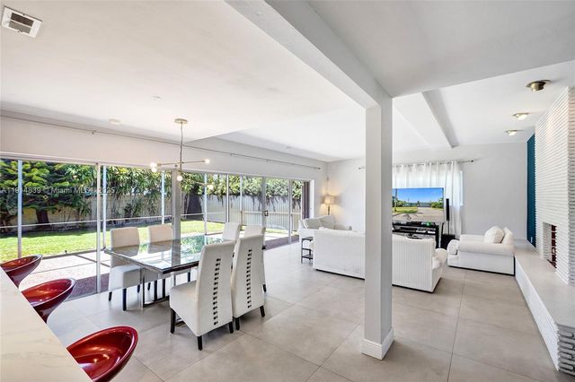 1940 NE 185th Ter, North Miami Beach, FL 33179