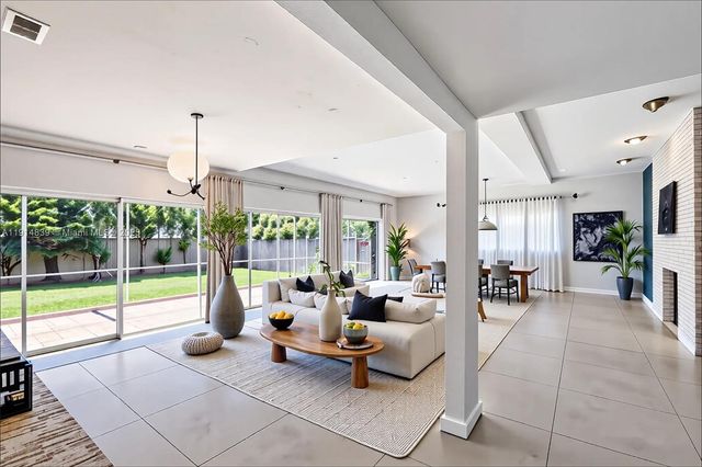 1940 NE 185th Ter, North Miami Beach, FL 33179