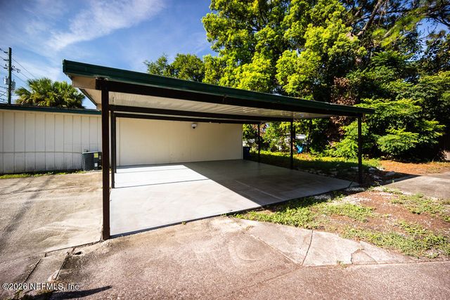 1794 ROGERO Road B, Jacksonville, FL 32211