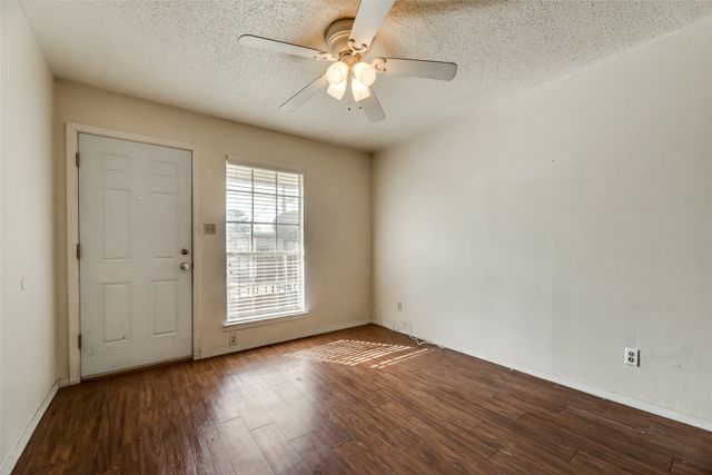 106 E Cedar Street 12, Arlington, TX 76011
