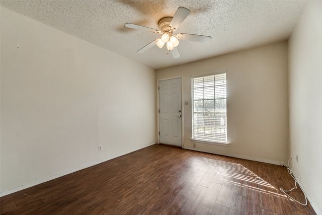 106 E Cedar Street 12, Arlington, TX 76011