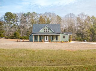355 Dobbins Road, Townville, SC 29689