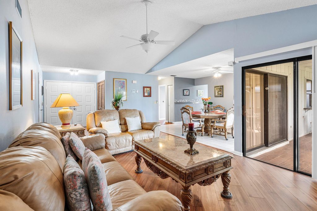 6166 Brandon Street, Palm Beach Gardens, FL 33418