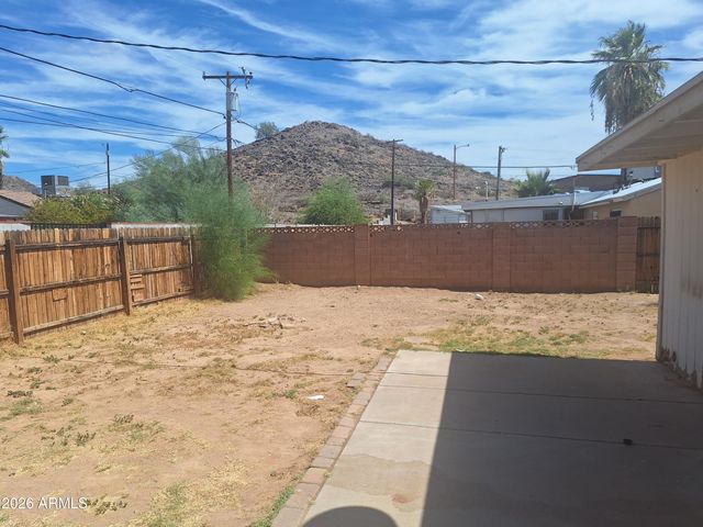 1614 W BROWN Street, Phoenix, AZ 85021