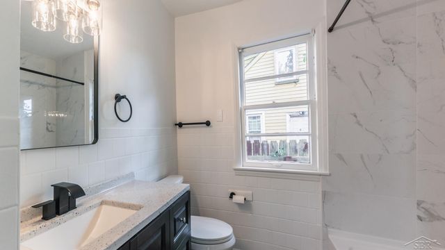 1602 W Mount Hope Avenue, Lansing, MI 48910