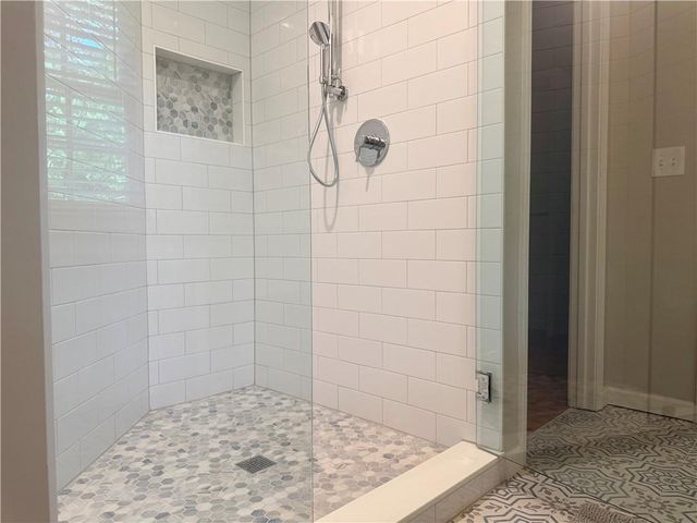1060 Crabapple Trace, Alpharetta, GA 30004