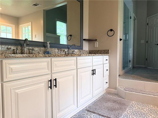 1060 Crabapple Trace, Alpharetta, GA 30004