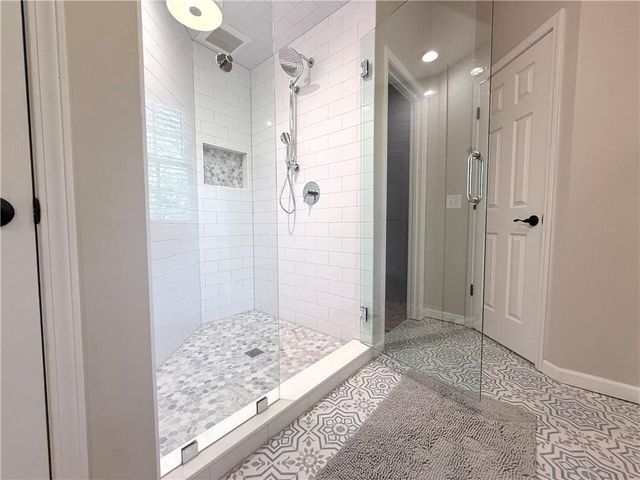 1060 Crabapple Trace, Alpharetta, GA 30004