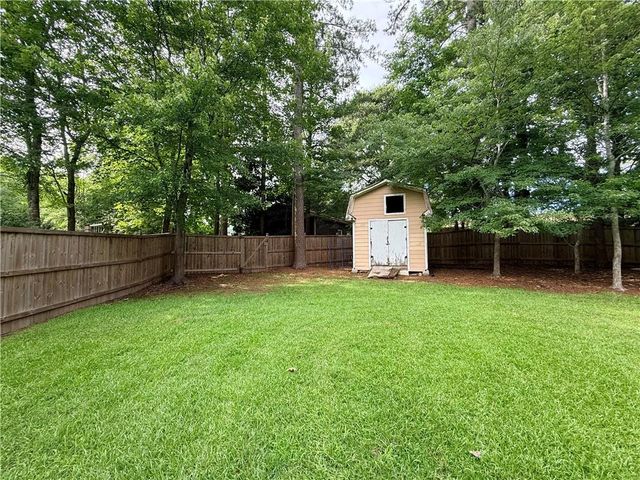 1060 Crabapple Trace, Alpharetta, GA 30004